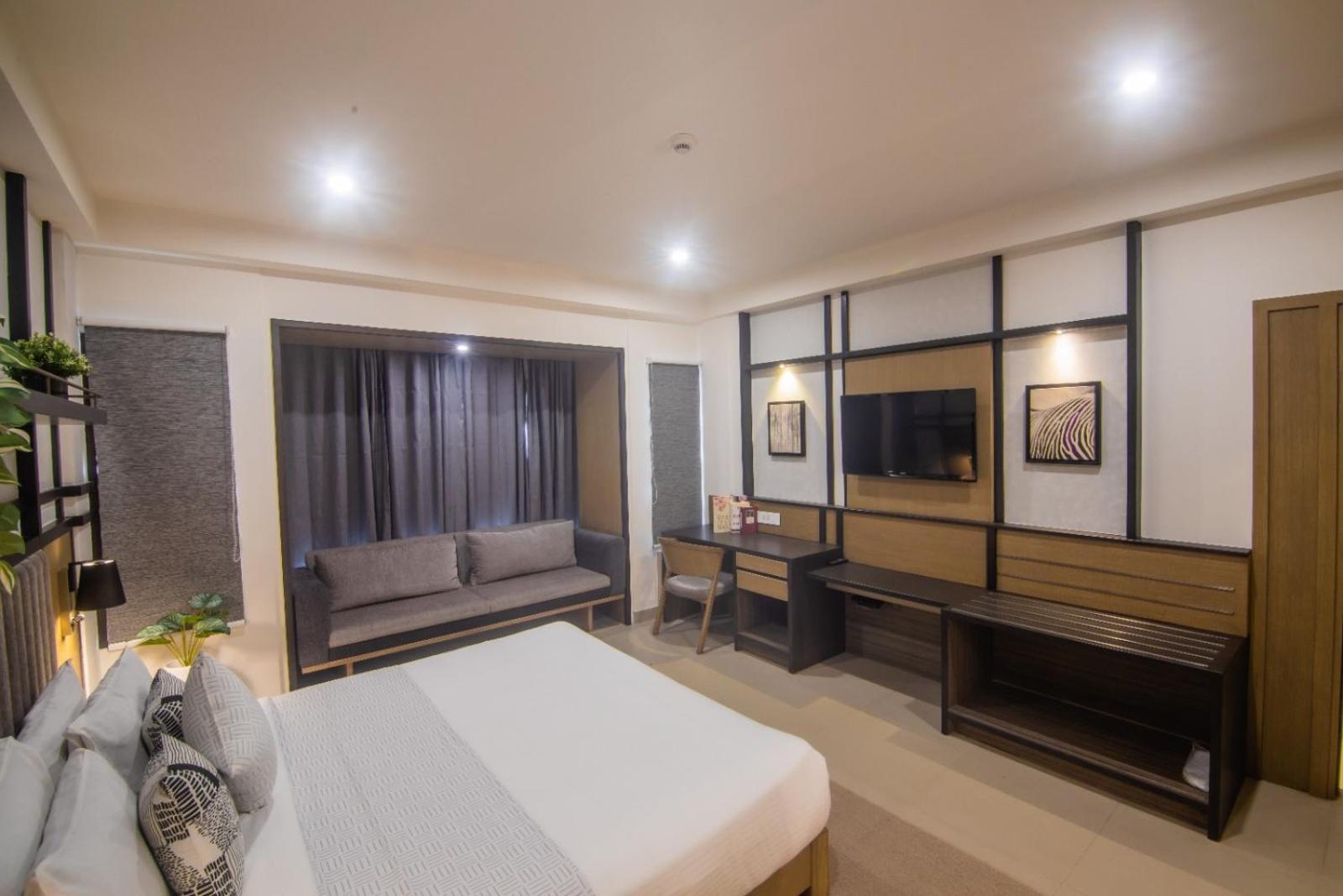 Purple Cloud Hotel Devanahalli Exterior photo